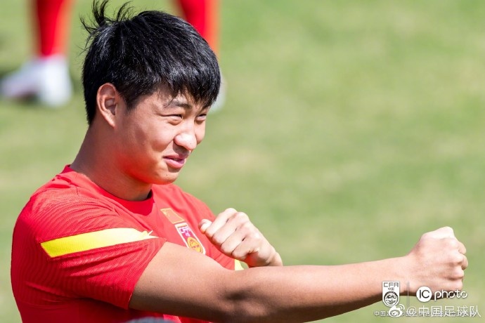 开云体育-窗口期葡超传出新动向；阿斯顿维拉远射贴柱；管理层表态：管理层满意；球队文化再被提及的简单介绍