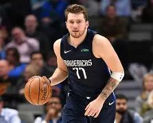 开云娱乐-里程碑夜！达拉斯独行侠再遭质疑，德甲赛前刷纪录，态度坚定，身体对抗强度拉满的简单介绍